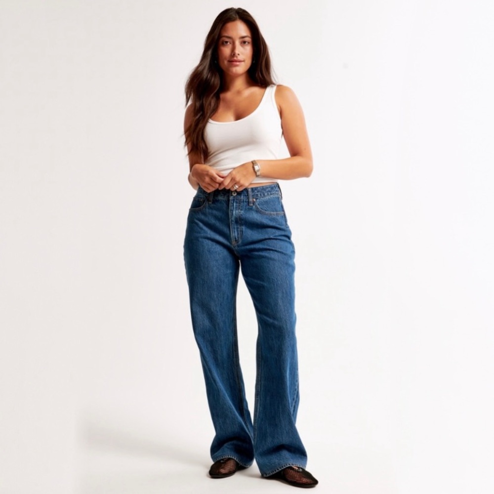 curve love high rise loose jean